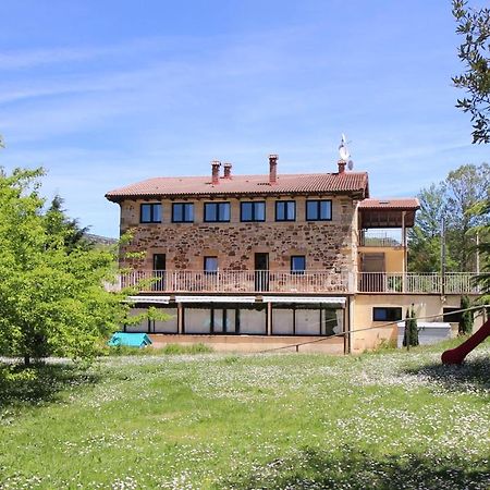 La Romanika De Fellini San Martín de Elines Exterior foto